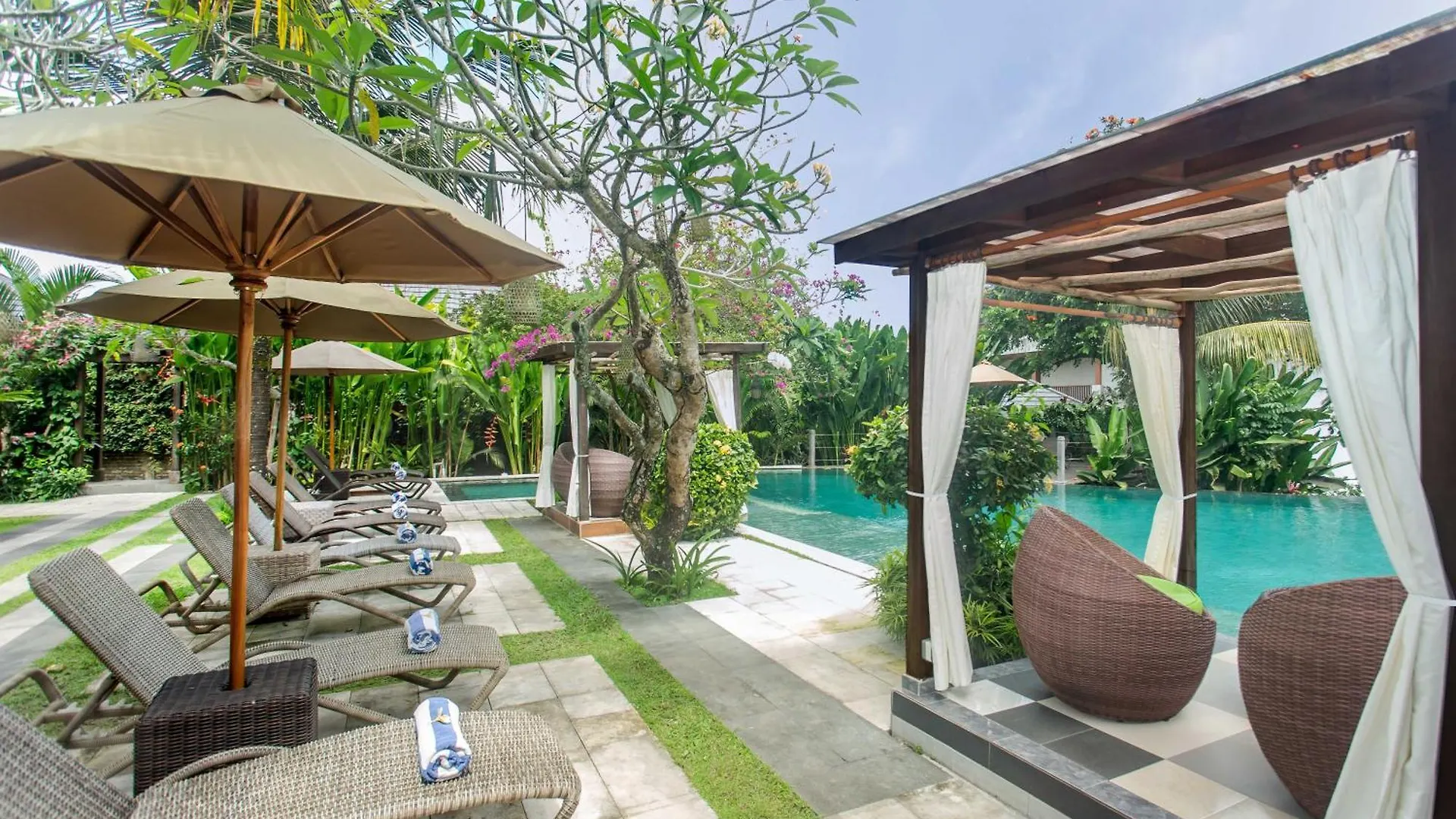 Manah Shanti Suites By Pramana Villas Ubud  Hotel